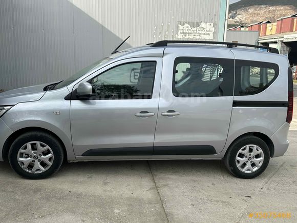 Sahibinden Renault Express Combi 1.5 BlueDCI Touch 2024 Model 