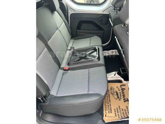 Sahibinden Renault Express Combi 1.5 BlueDCI Touch 2024 Model 