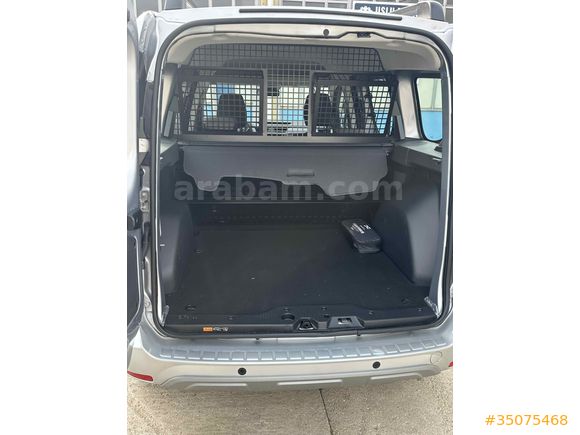 Sahibinden Renault Express Combi 1.5 BlueDCI Touch 2024 Model 