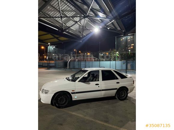 Sahibinden KAZALI Ford Escort 1.6 CLX 1996 Model 