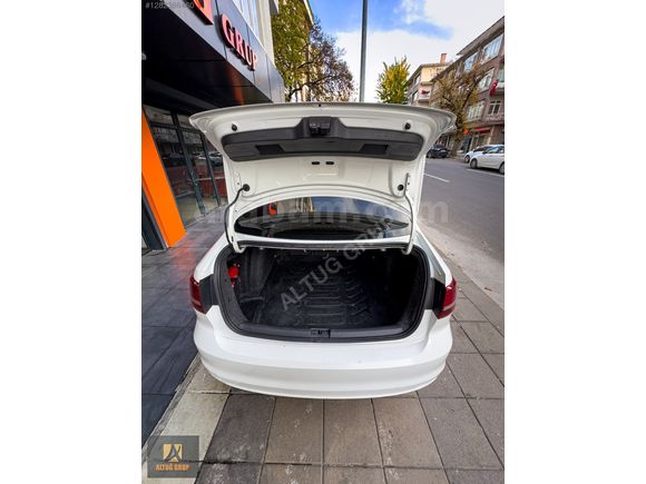 ALTUĞ'DAN SATILIK 2017 1.2 JETTA BLUEMOTİON