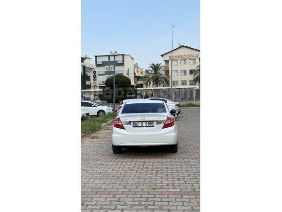 Sahibinden Honda Civic 1.6 i-VTEC ECO Elegance 2013 Model 