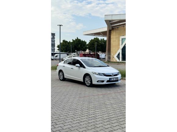 Sahibinden Honda Civic 1.6 i-VTEC ECO Elegance 2013 Model 