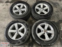215/65/16 Pirelli dört mevsim Lastik 2023