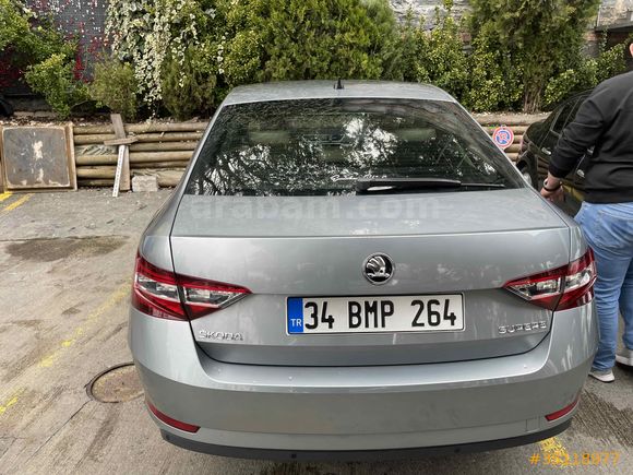Sahibinden pırıl pırıl Skoda SuperB 1.6 TDI Style 2018 Model 