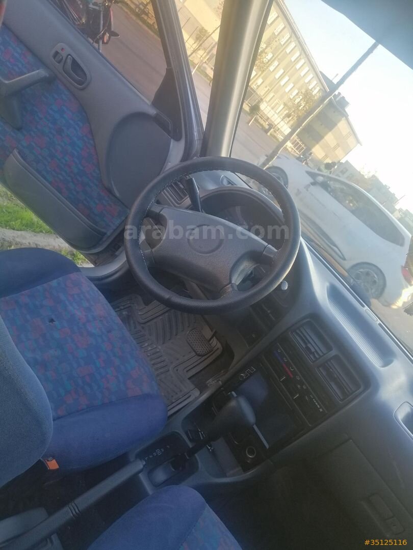 Sahibinden Suzuki Swift 1.3 GLX 2001 Model İstanbul 110.000 km Gri (Gümüş) 4