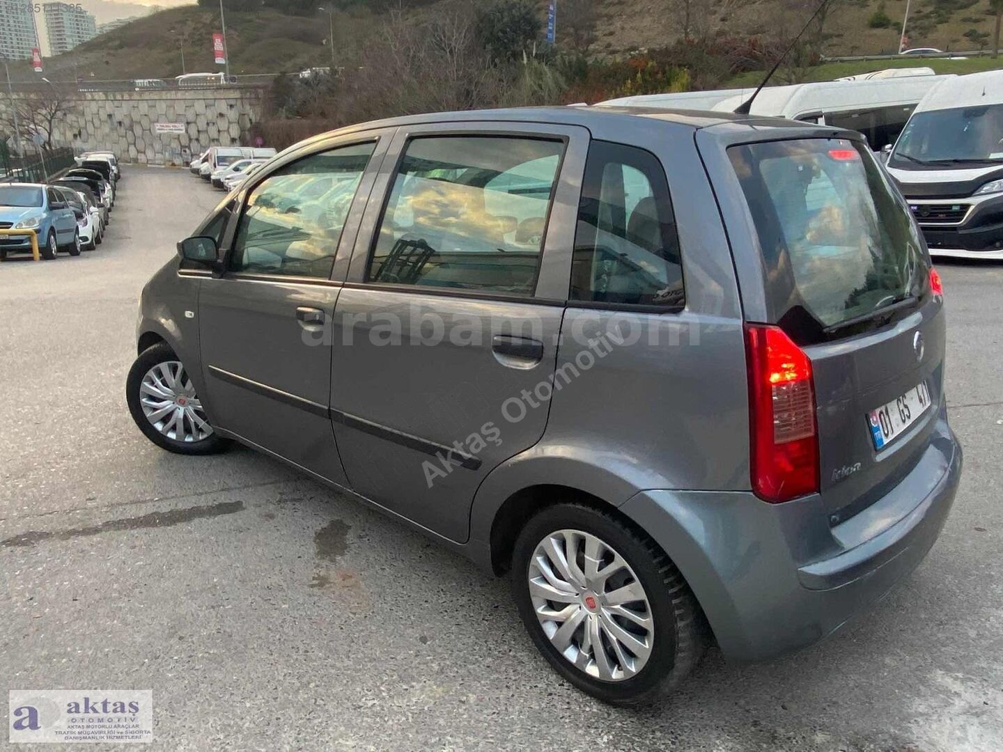 Galeriden Fiat Idea 1.4 Dynamic Plus 2005 Model İstanbul 200.000 km Gri 6