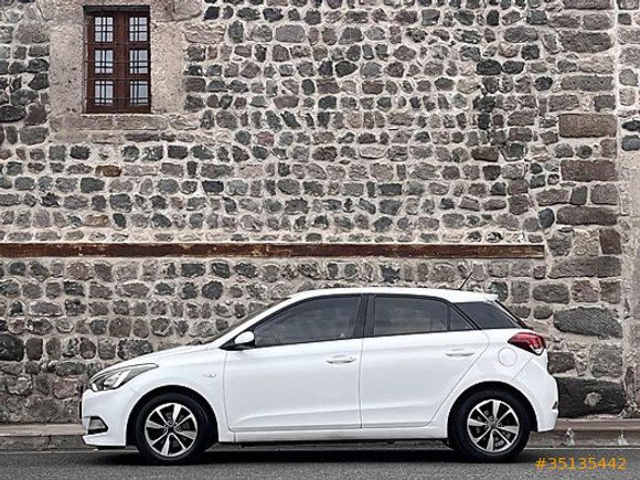 2018 MODEL HYUNDAİ i20 1.4 CRDI JUMP