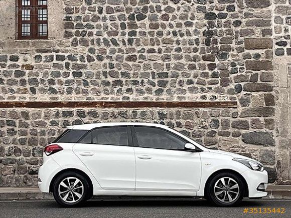 2018 MODEL HYUNDAİ i20 1.4 CRDI JUMP