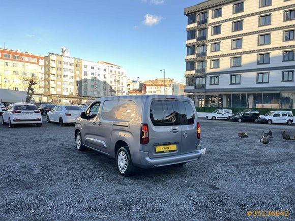 SUR OTO-2 2022 OPEL COMBO 1.5 ELEGANCE XL
