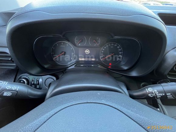 SUR OTO-2 2022 OPEL COMBO 1.5 ELEGANCE XL