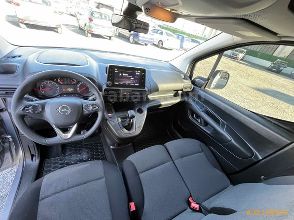 SUR OTO-2 2022 OPEL COMBO 1.5 ELEGANCE XL
