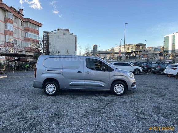 SUR OTO-2 2022 OPEL COMBO 1.5 ELEGANCE XL