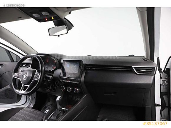 Auto TAŞAR'dan Renault Clio1.3 TCe Touch Otomatik( TAKAS ) olur