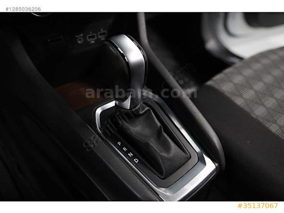 Auto TAŞAR'dan Renault Clio1.3 TCe Touch Otomatik( TAKAS ) olur