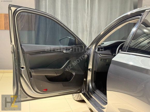 HZ MOTORS 2024 OCTAVİA E-TEC BOYASIZ SERVİS BAKIMLI GARANTİLİ