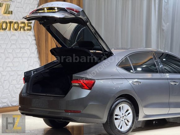 HZ MOTORS 2024 OCTAVİA E-TEC BOYASIZ SERVİS BAKIMLI GARANTİLİ