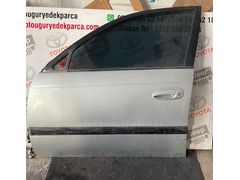 1998-2003 model toyota avensis çıkma kapı 