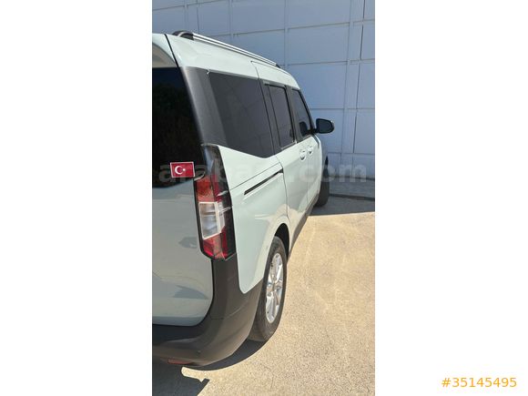 Sahibinden Ford Tourneo Courier 1.5 EcoBlue Titanium 2024 Model 