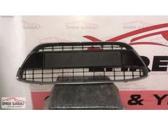 8A61-17B968-D Ford Fiesta Ön Tampon Panjuru (08-12) (Çıkma)