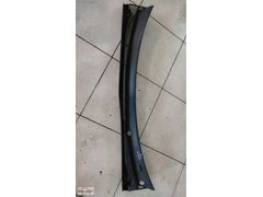 2S61-A02228-AD Ford Fiesta Ön Cam Izgarası (Çıkma)