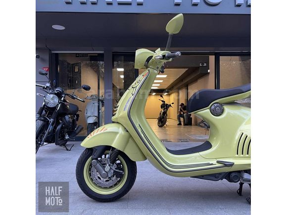 HALF MOTO BEŞİKTAŞ 2023 VESPA 946 "BUNNY" 10th Year %20 KDV