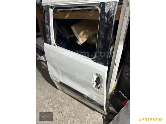 FİAT DOBLO 3 SAĞ ARKA KAPI ÇIKMA ORJİNAL
