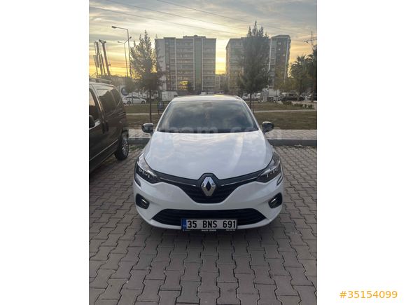 Sahibinden Renault Clio 1.0 TCe Touch 2023 Model 