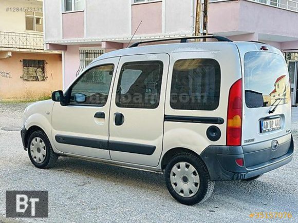 2010 MODEL RENAULT KANGOO 1.5 DİZEL İLK SAHİBİNDEN TEMİZ