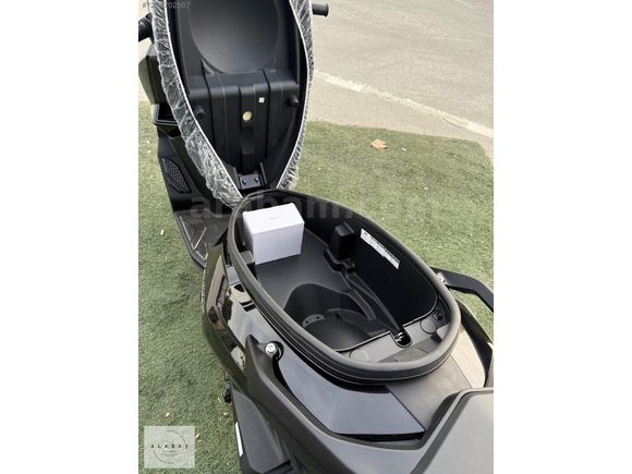 ALABAŞ MOTORS SYM JOYRİDE 300CC BEYAZ SİYAH NARDO GRİ..
