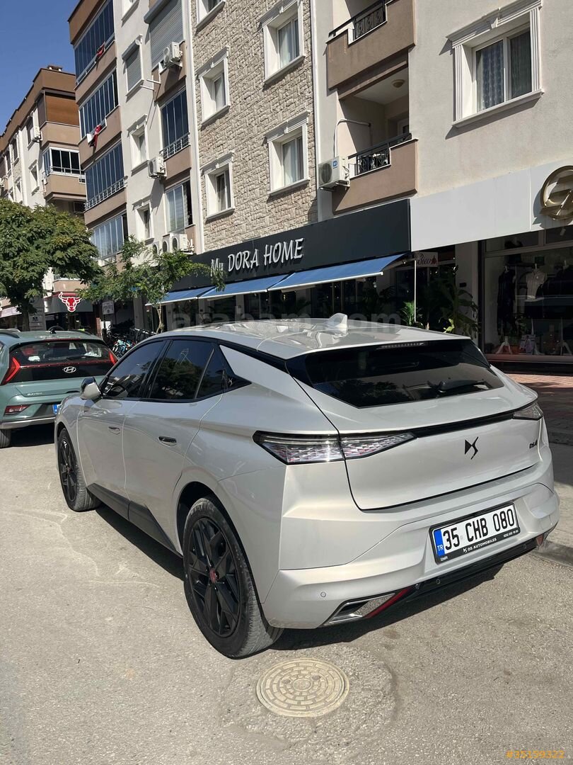 Sahibinden DS Automobiles DS4 1.5 BlueHDi Performance Line 2024 Model Bilecik 35.000 km Gri (Gümüş) 3