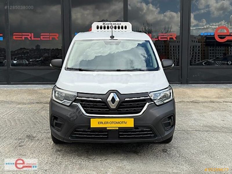 Galeriden Renault Kangoo 1.5 BlueDCI L2 Equilibre 2024 Model İstanbul 70.000 km Beyaz