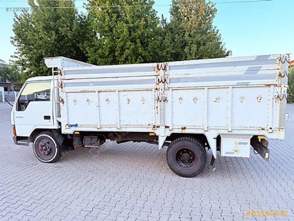 EMSALSİZ KM HATASIZ BOYASIZ AHŞAP KASALI MİTSUBİSHİ FE 449