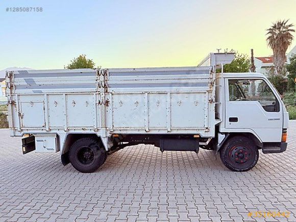 EMSALSİZ KM HATASIZ BOYASIZ AHŞAP KASALI MİTSUBİSHİ FE 449