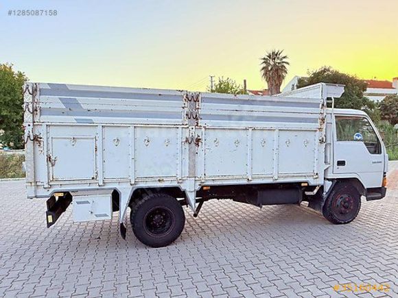 EMSALSİZ KM HATASIZ BOYASIZ AHŞAP KASALI MİTSUBİSHİ FE 449