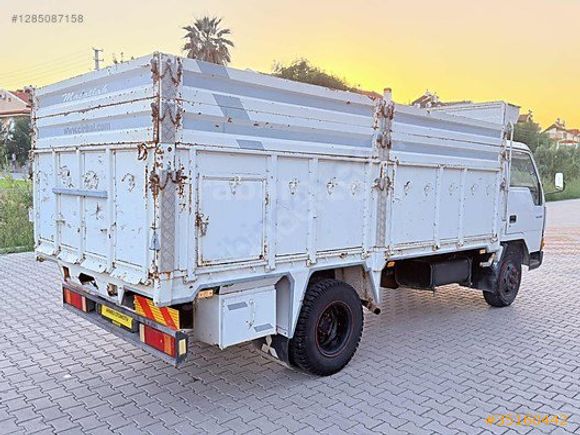 EMSALSİZ KM HATASIZ BOYASIZ AHŞAP KASALI MİTSUBİSHİ FE 449
