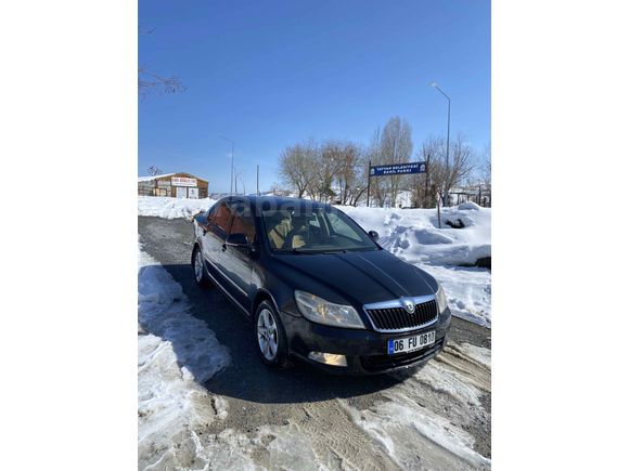 Acil Satılıktır Memurdan Skoda Octavia 1.6 TDI Elegance CR 2011 Model Sunroof’lu