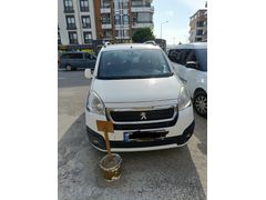 Sahibinden Peugeot Partner 1.6 HDI Premium Pack 2015 Model