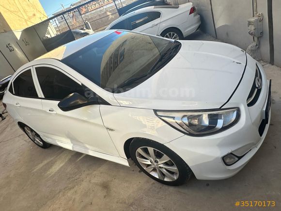 memurdan düşük km Hyundai Accent Blue 1.6 CRDI Mode Plus 2015 Model