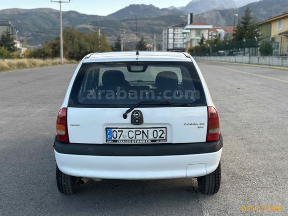 2000  MDL 1.4 16V ECOTEC KLİMALI CORSA