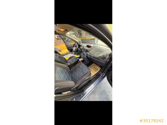 Sahibinden bakımlı Renault Clio 3 1.5 dci, 152000 KMde, 3 parca boyalı