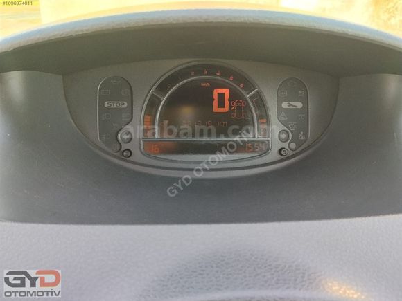 EFSANE SATIŞTA 2006 MODEL 1.5 DİZEL FULL+FULL RENAULT MODUS