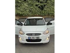 Sahibinden Hyundai Accent Blue 1.6 CRDI Biz 2015 Model  214000 km Beyaz