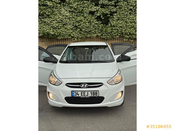 Sahibinden Hyundai Accent Blue 1.6 CRDI Biz 2015 Model  214000 km Beyaz