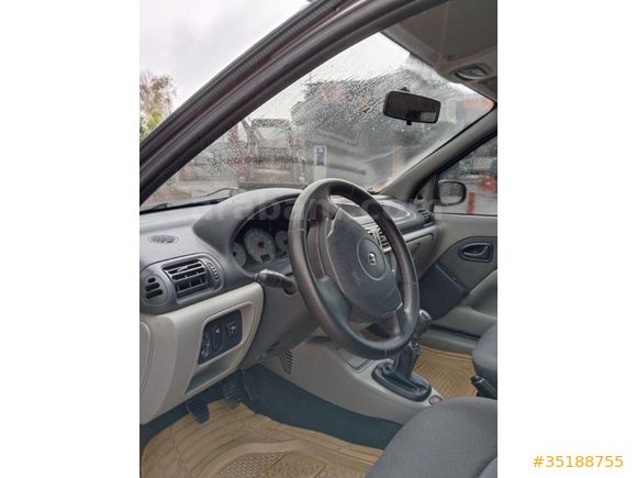 Sahibinden Renault Clio 1.4 Authentique 2005 Model