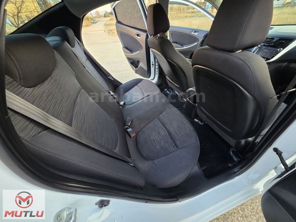 KARTA 12AY TAKSİT 2017 HYUNDAİ ACCENT 1.6 MODE PLUS OTOMATİK