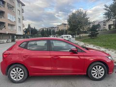 Kırmızı İbiza 