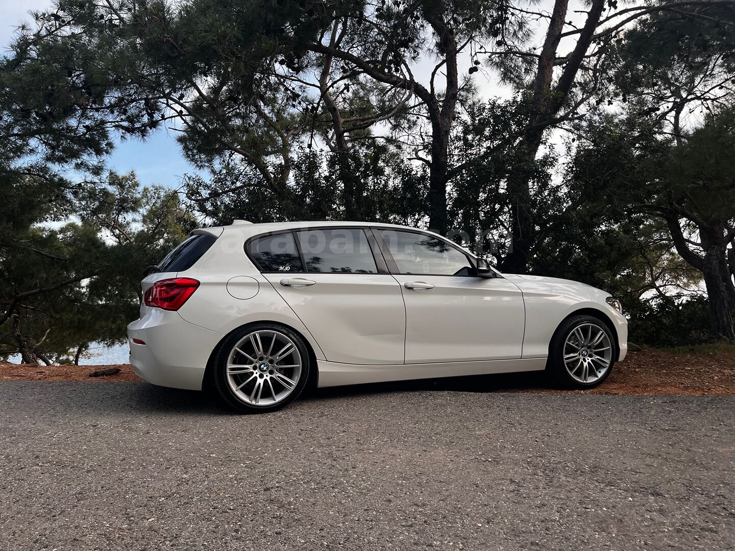 Sahibinden BMW 1 Serisi 116d ED EfficientDynamics 2015 Model Balıkesir 276.000 km Beyaz 5