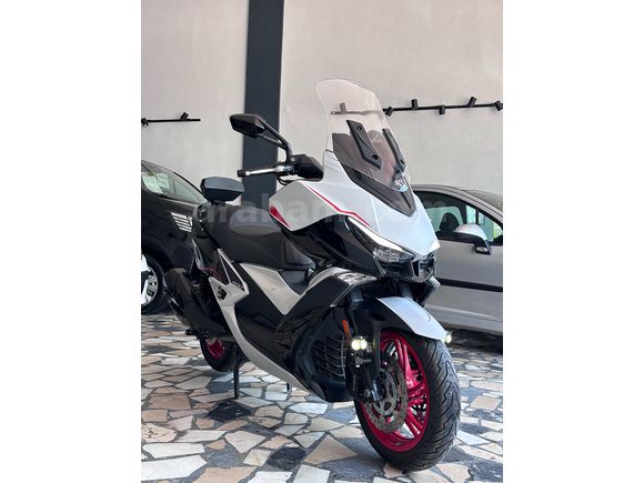 SSS CARS TAN KYMCO XCİTİNG 400 LİMİTED EDİTİON SADECE 8900 KM DE