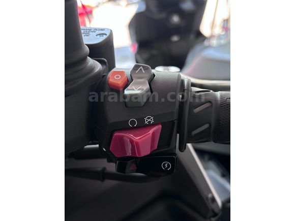 SSS CARS TAN KYMCO XCİTİNG 400 LİMİTED EDİTİON SADECE 8900 KM DE